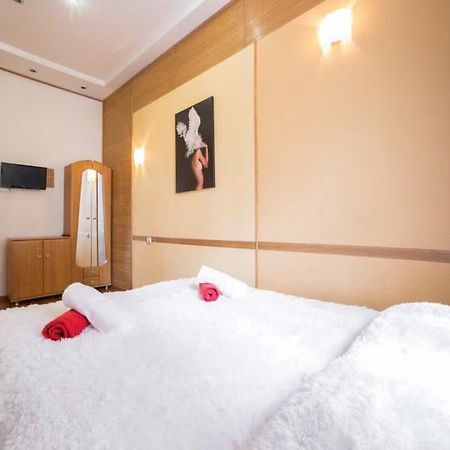 Rk Central Avenue Apartment Lviv Exteriör bild
